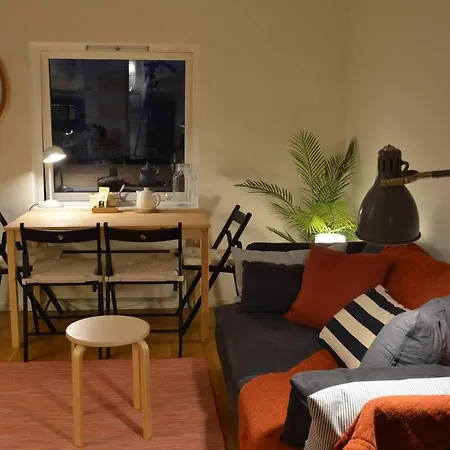 Central, Practical, Free Parking. Ls301 Apartamento