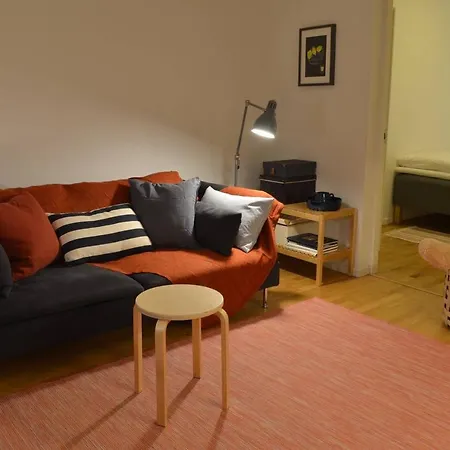 Central, Practical, Free Parking. Ls301 Apartamento *